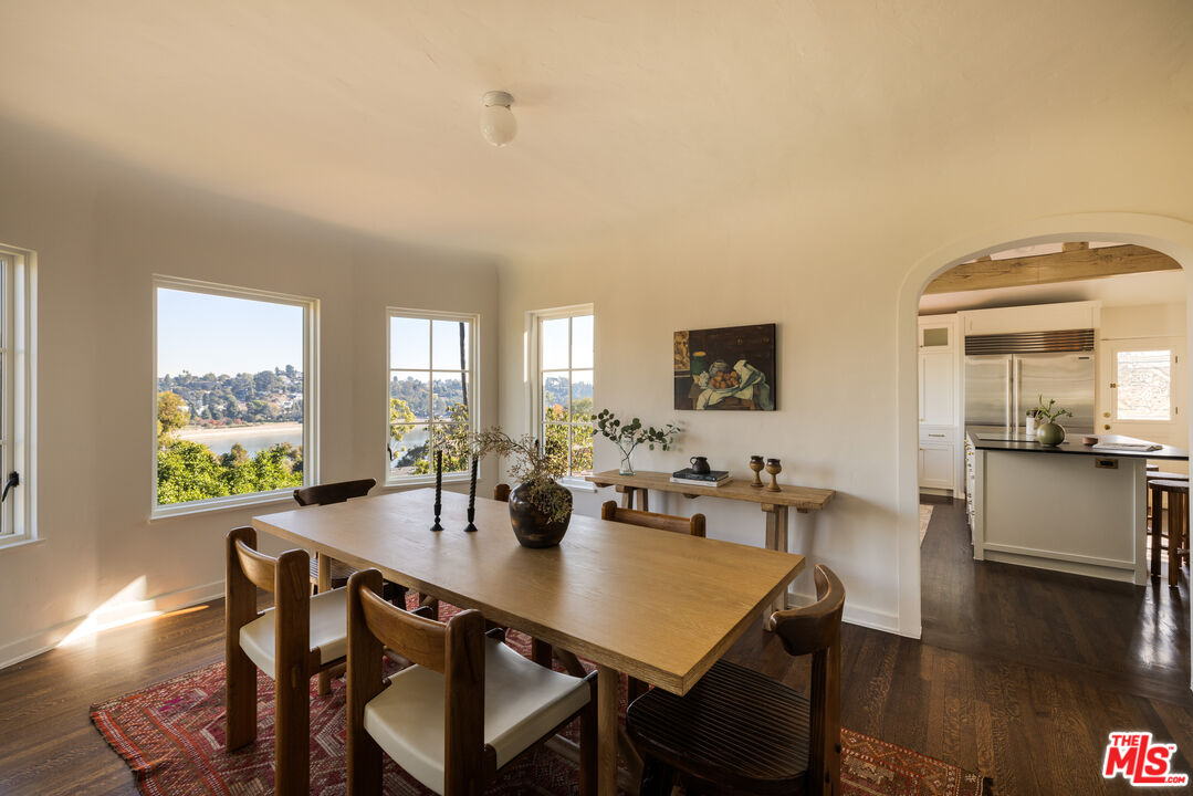 2226 Moreno Dr, Silver Lake