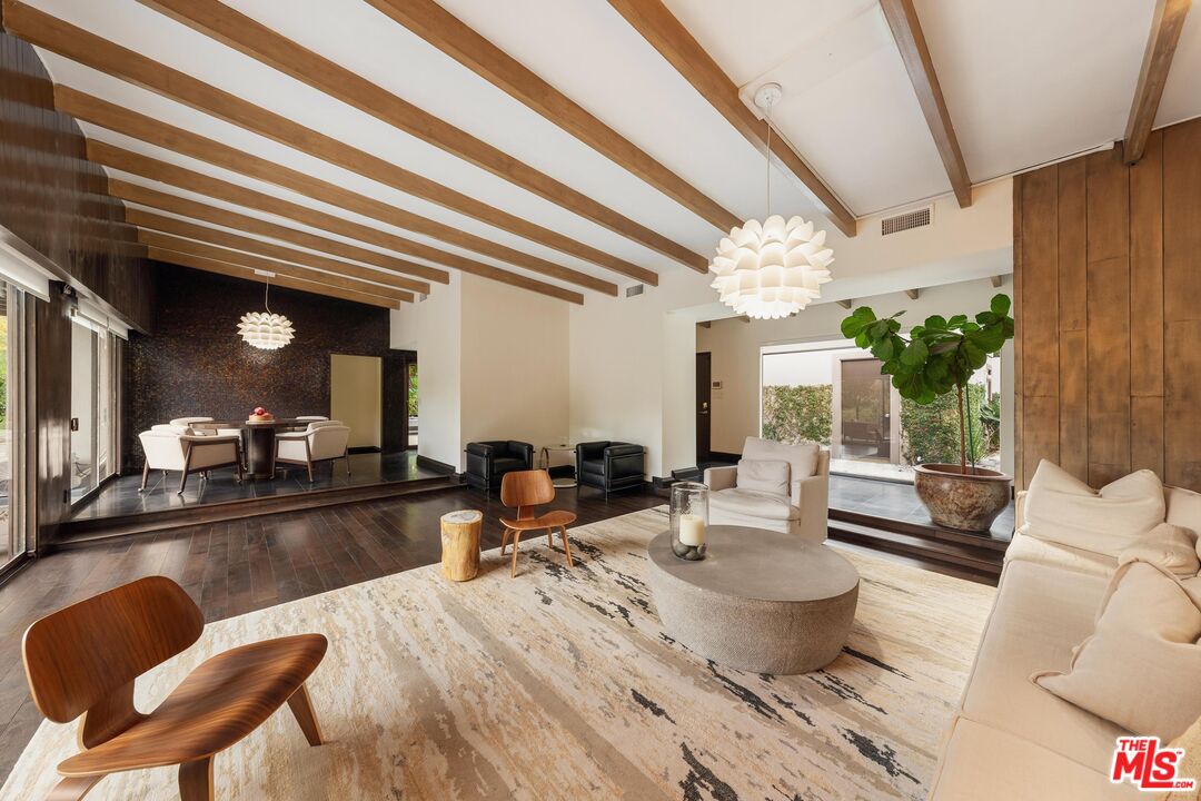 410 Mooresque St, Pasadena
