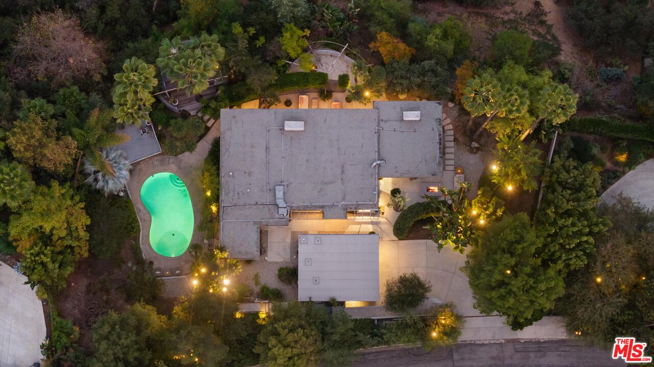 410 Mooresque St, Pasadena