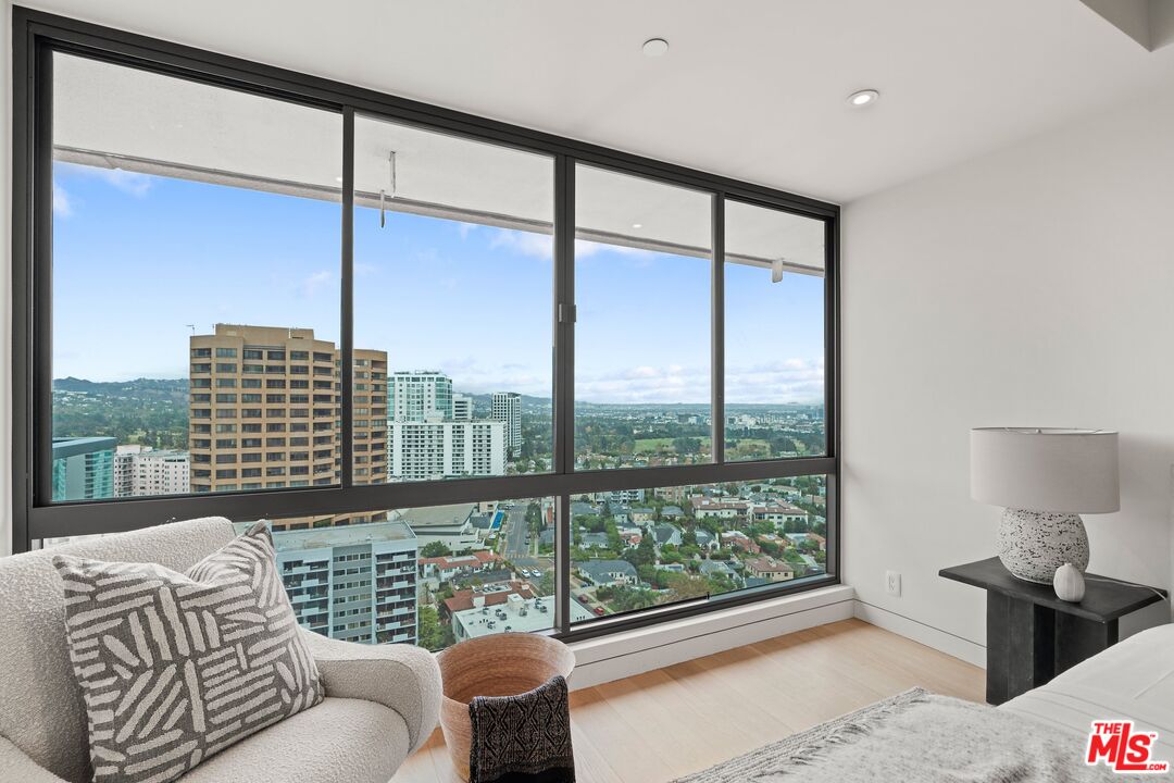 10490 Wilshire Blvd Unit: 2104, Westwood