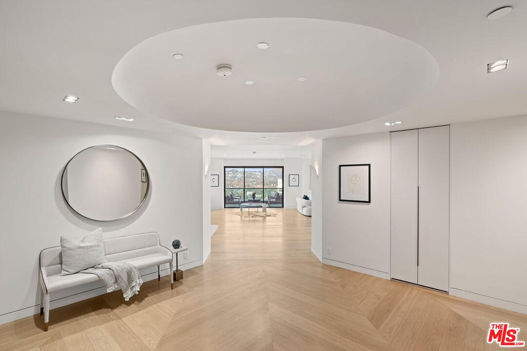 10490 Wilshire Blvd Unit: 2104, Westwood