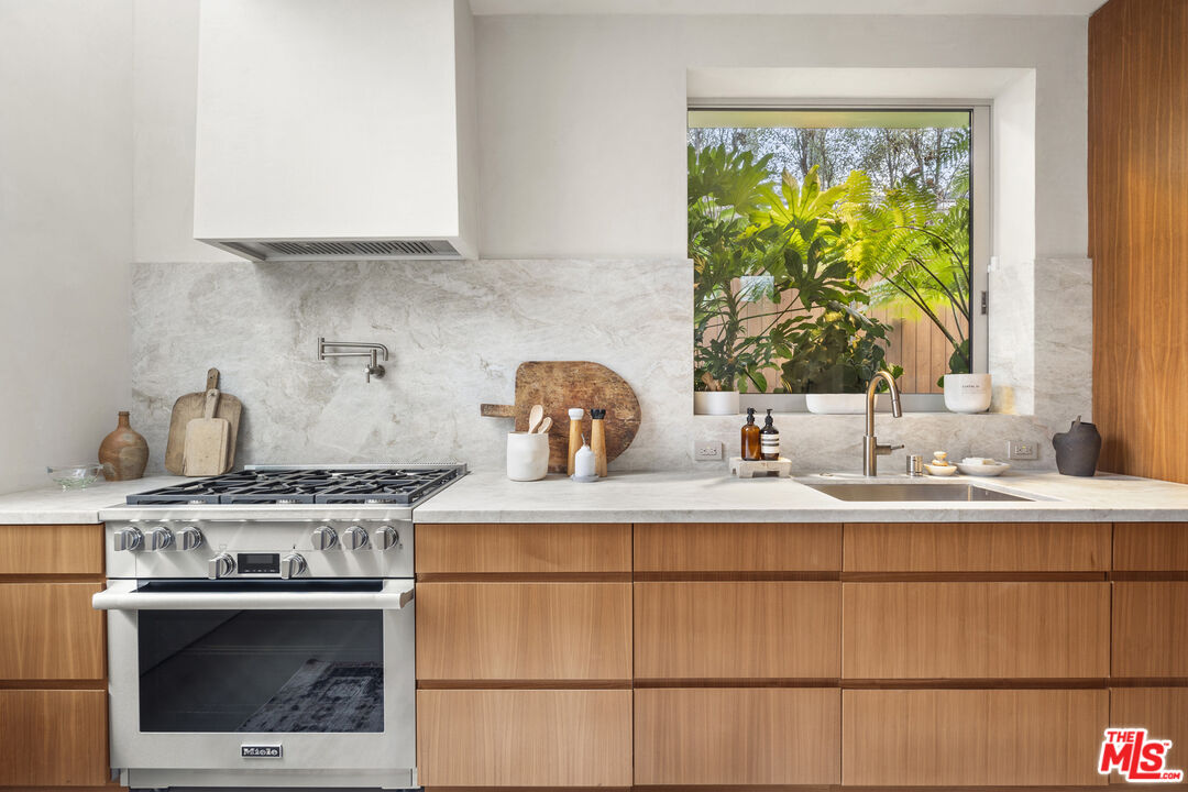 640 Milwood Ave, Venice