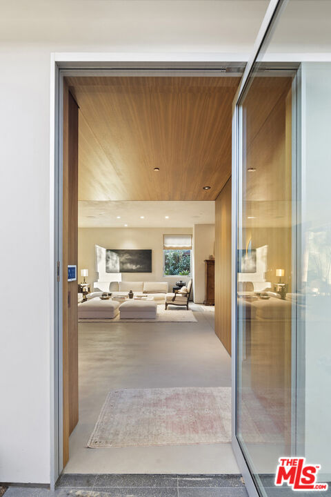 640 Milwood Ave, Venice