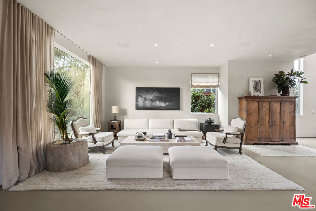 640 Milwood Ave, Venice