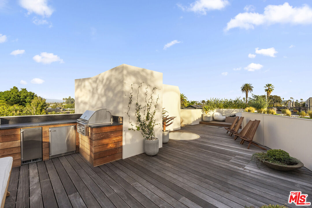 640 Milwood Ave, Venice