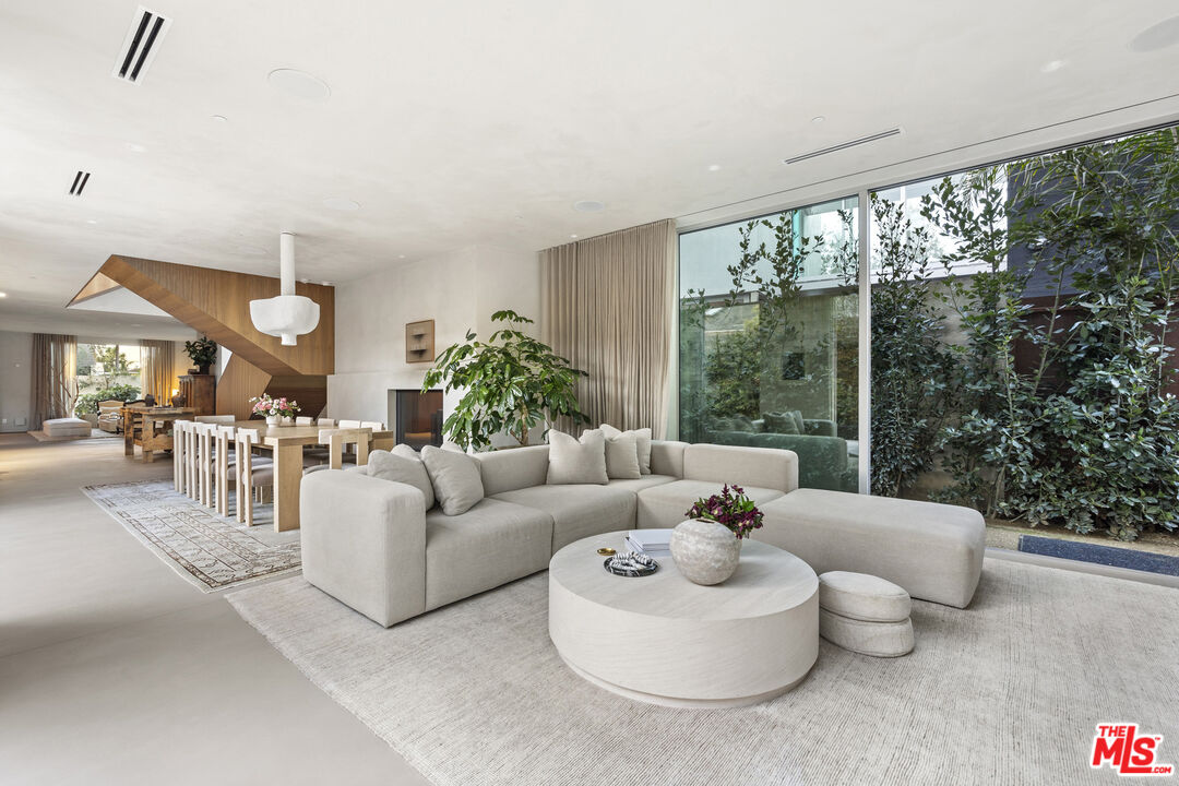 640 Milwood Ave, Venice