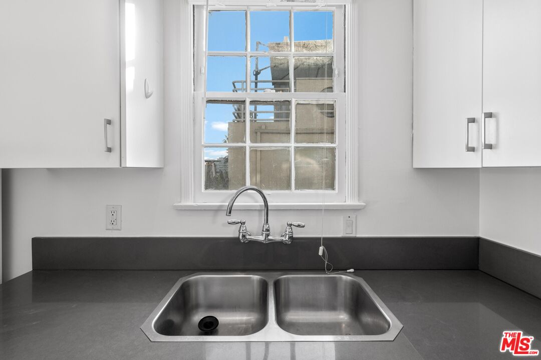 963 N Doheny Dr Unit: 3/4, West Hollywood