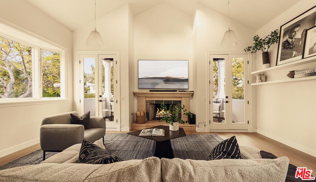 222 14th St, Santa Monica