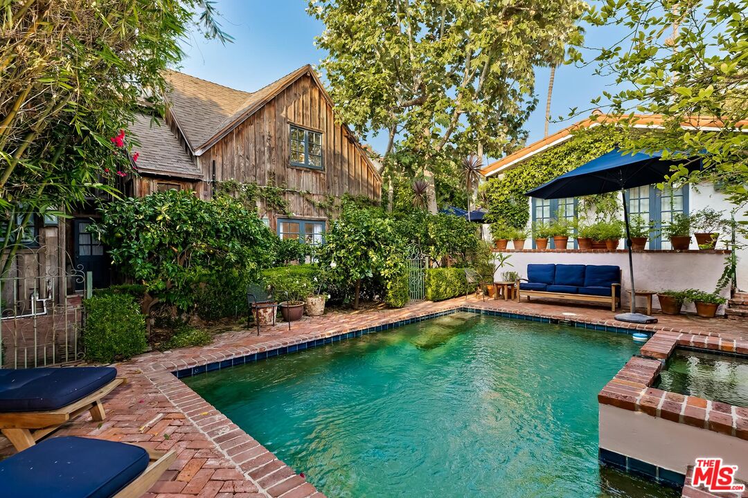 909 N Orlando Ave, West Hollywood