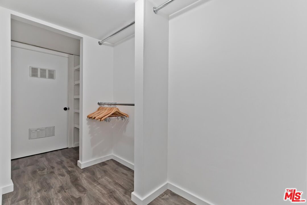 909 N Orlando Ave, West Hollywood