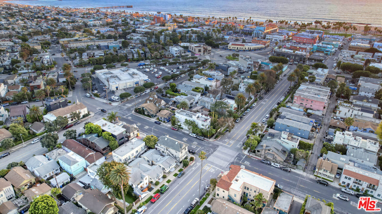 312 Market St, Venice
