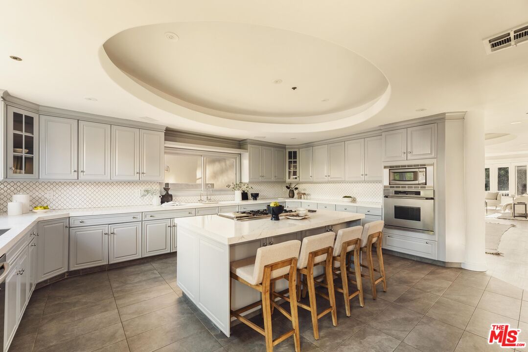 633 12th St, Santa Monica