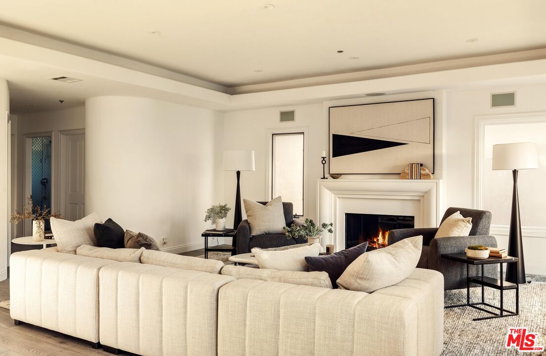 633 12th St, Santa Monica
