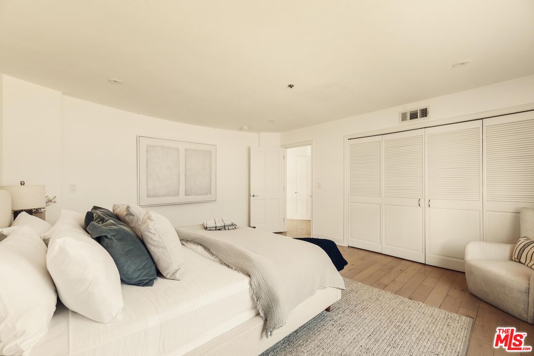 633 12th St, Santa Monica