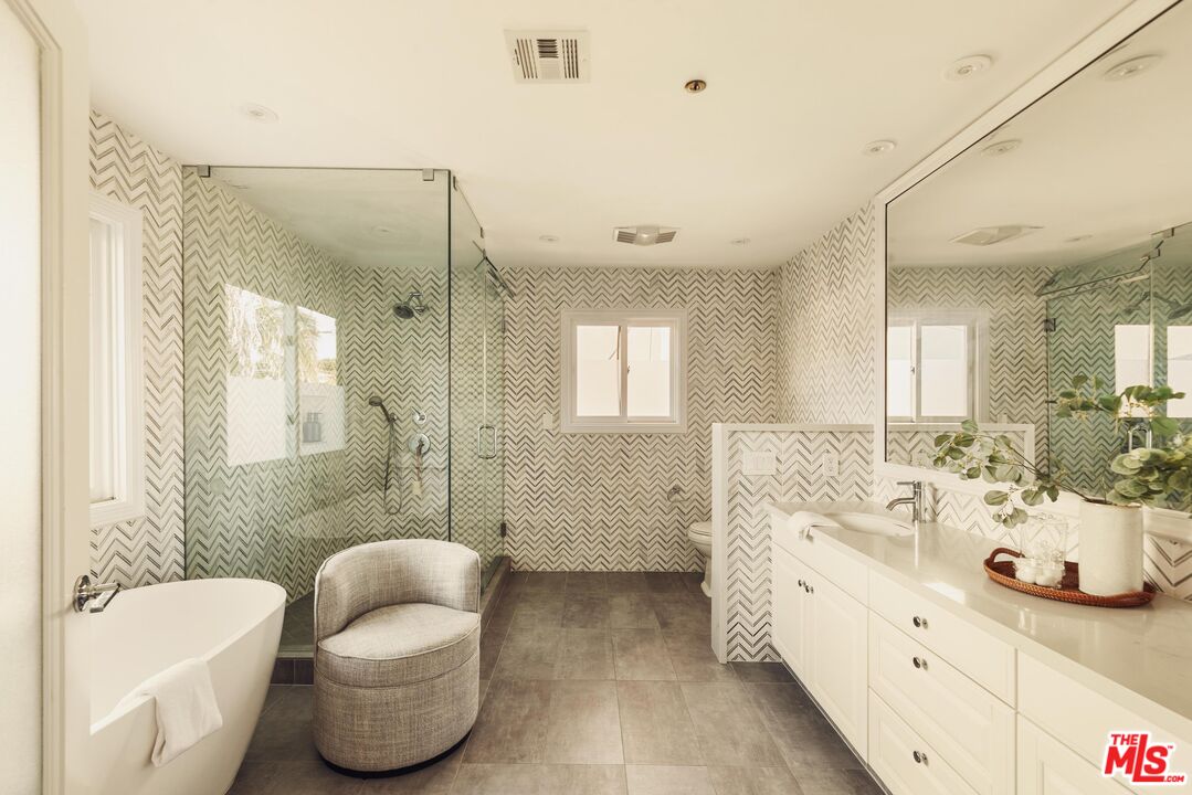 633 12th St, Santa Monica