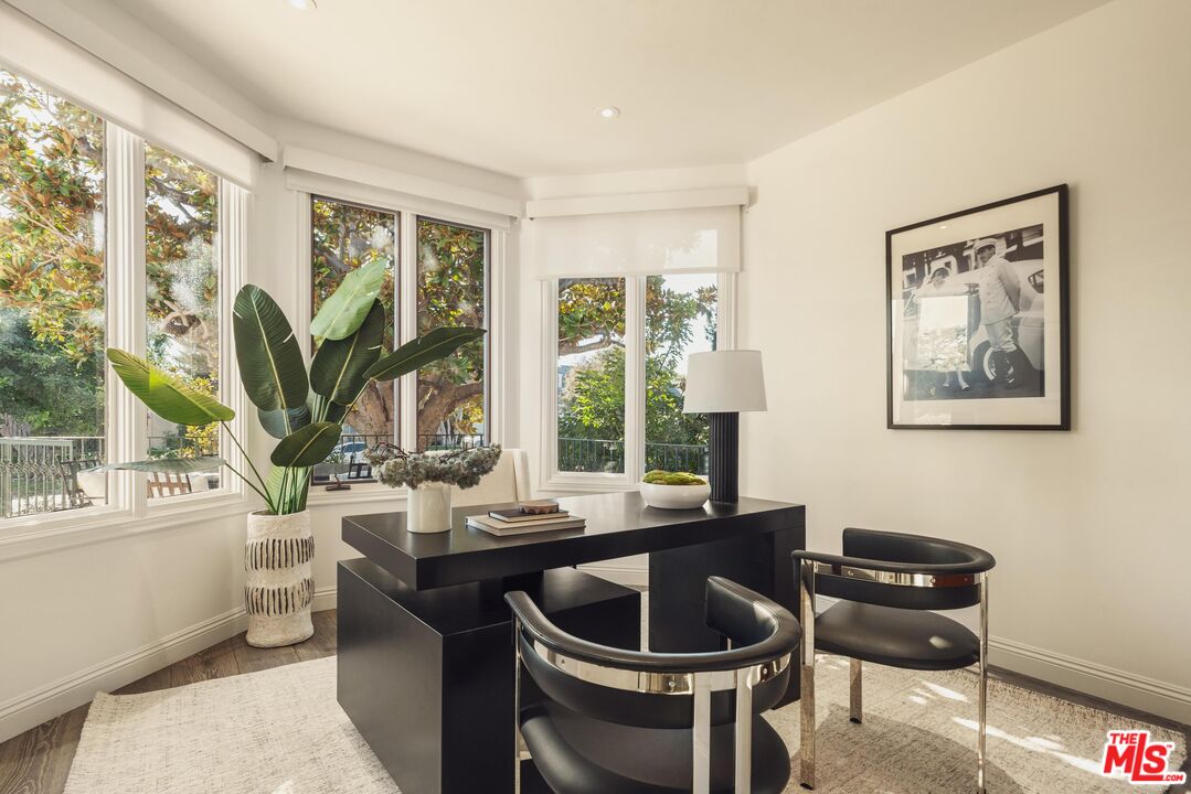 633 12th St, Santa Monica