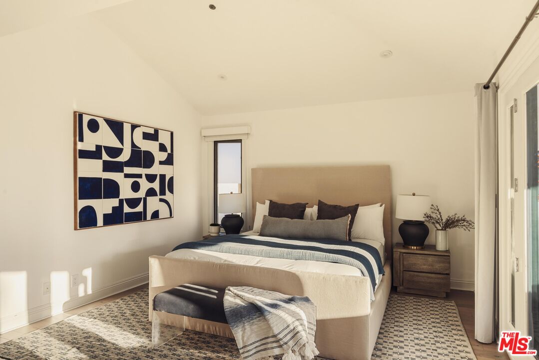 633 12th St, Santa Monica