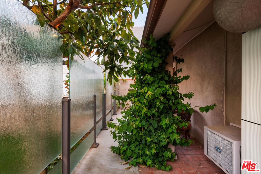 720 San Vicente Blvd, Santa Monica