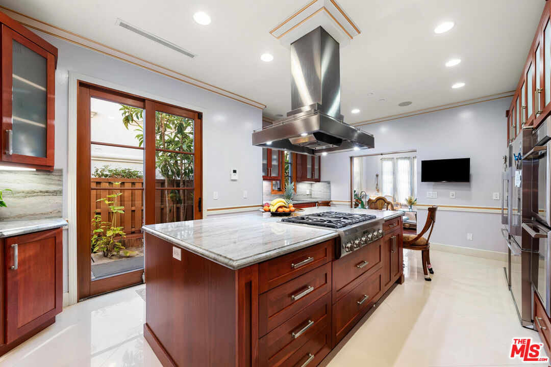 720 San Vicente Blvd, Santa Monica