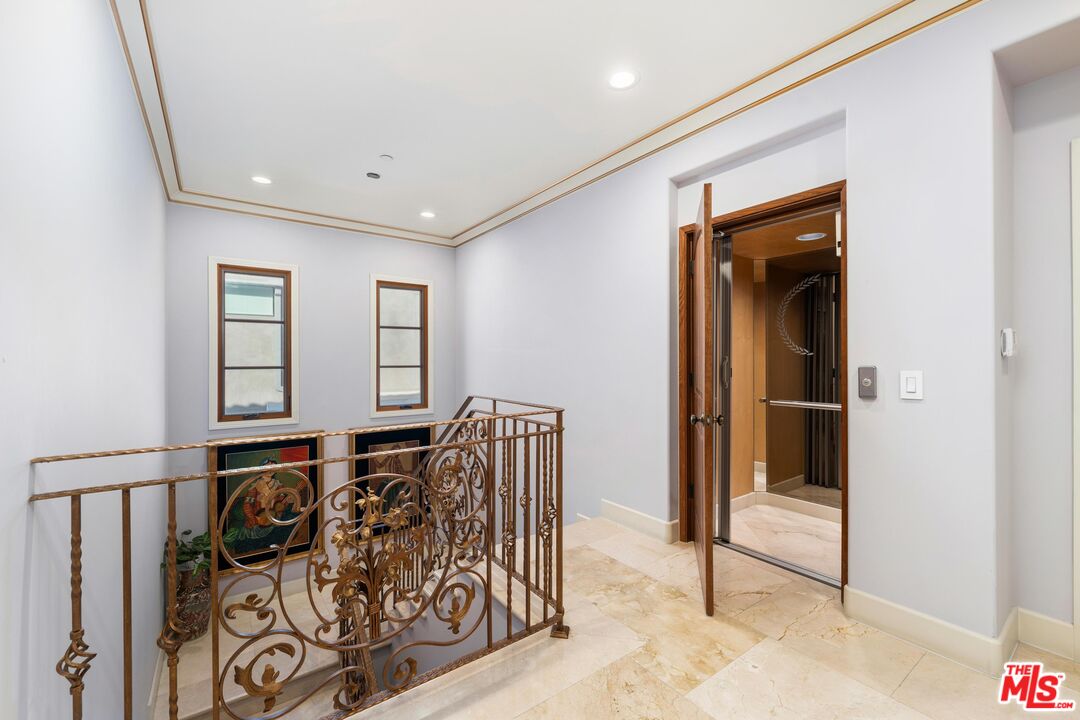 720 San Vicente Blvd, Santa Monica