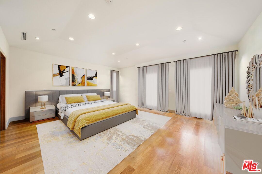 720 San Vicente Blvd, Santa Monica