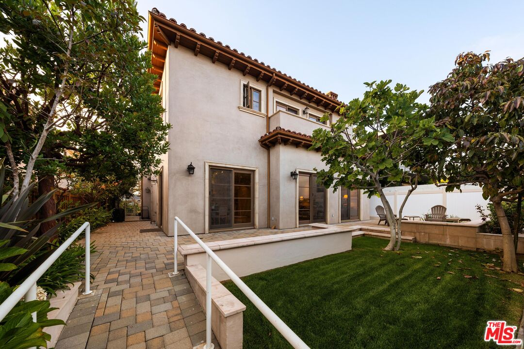 720 San Vicente Blvd, Santa Monica