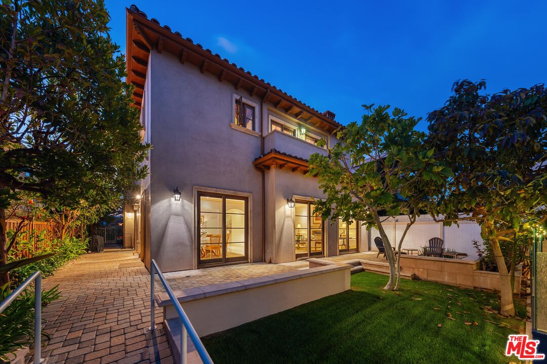 720 San Vicente Blvd, Santa Monica