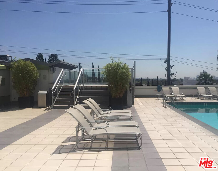 1155 N La Cienega Blvd Unit: 614