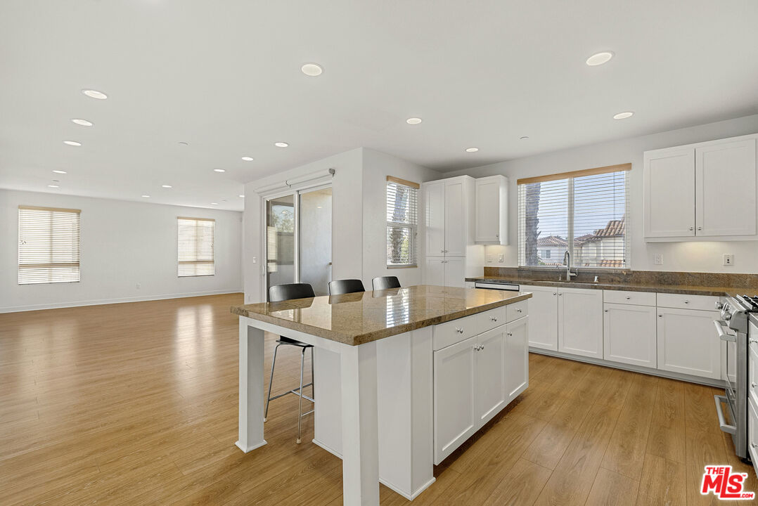 12887 Runway Rd Unit: 3, Playa Vista