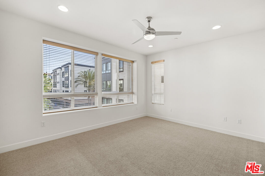 12887 Runway Rd Unit: 3, Playa Vista
