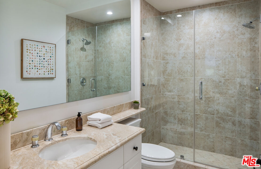 11500 San Vicente Blvd Unit: 221, Brentwood
