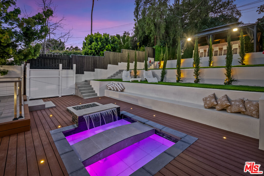 10519 Louisiana Ave, Westwood