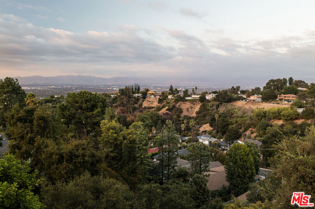 3442 Colville Pl, Encino