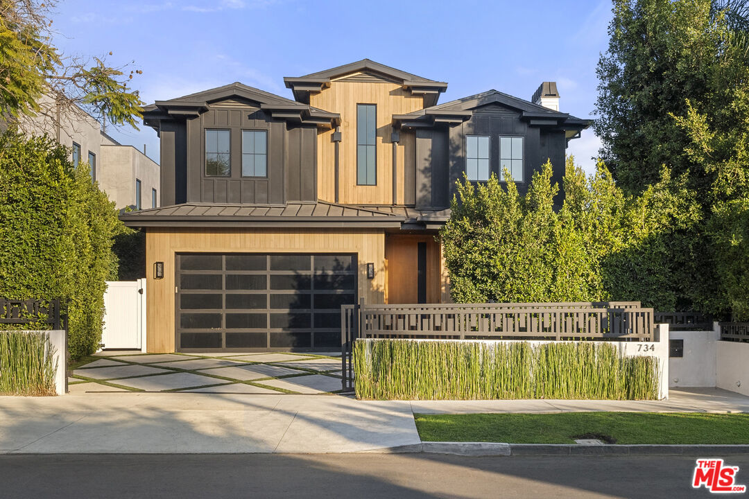 734 N Harper Ave, West Hollywood