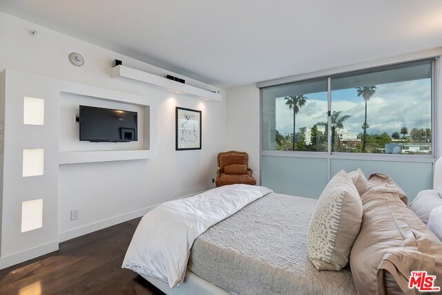 201 Ocean Ave Unit: 504B