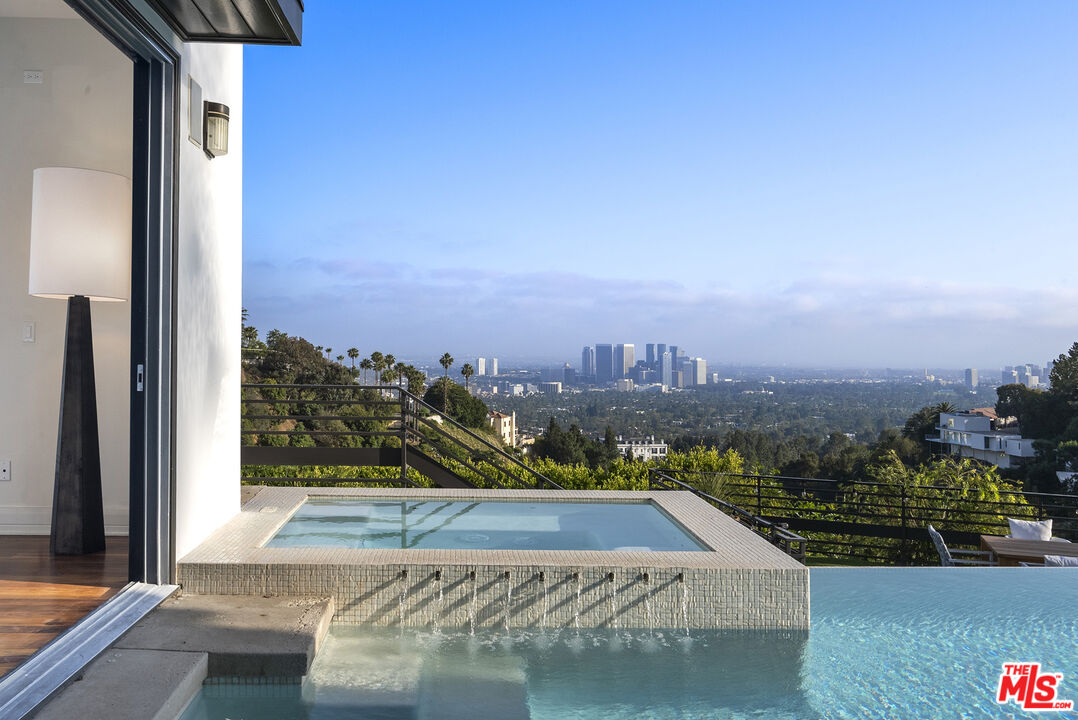 9330 Beverly Crest Dr, Beverly Hills