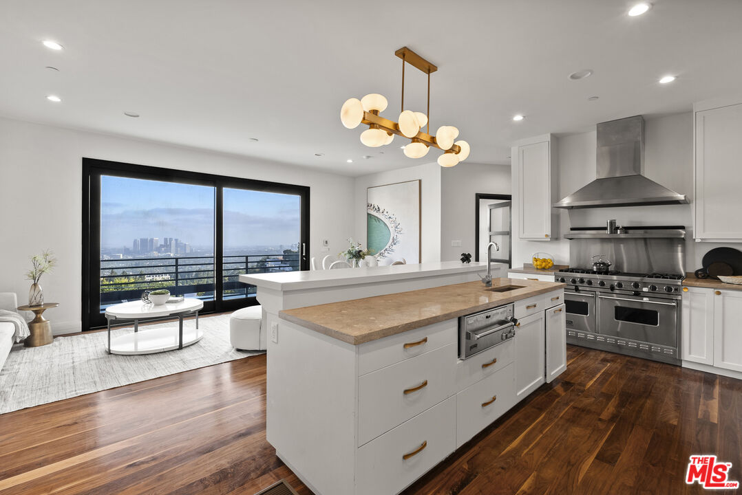 9330 Beverly Crest Dr, Beverly Hills