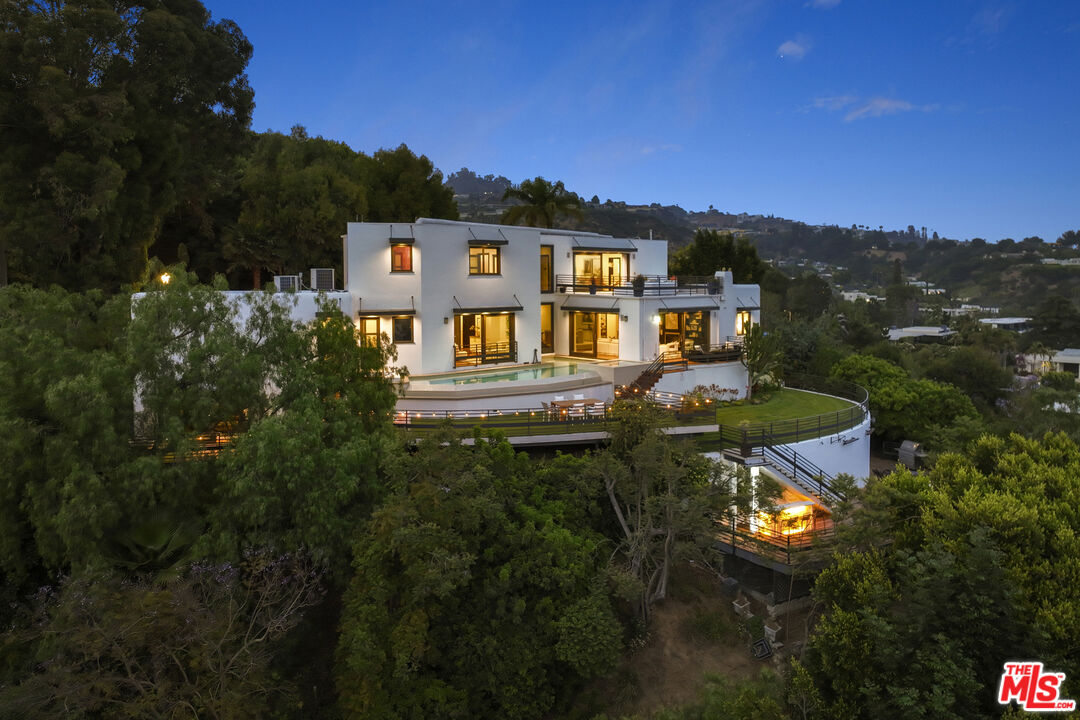9330 Beverly Crest Dr, Beverly Hills