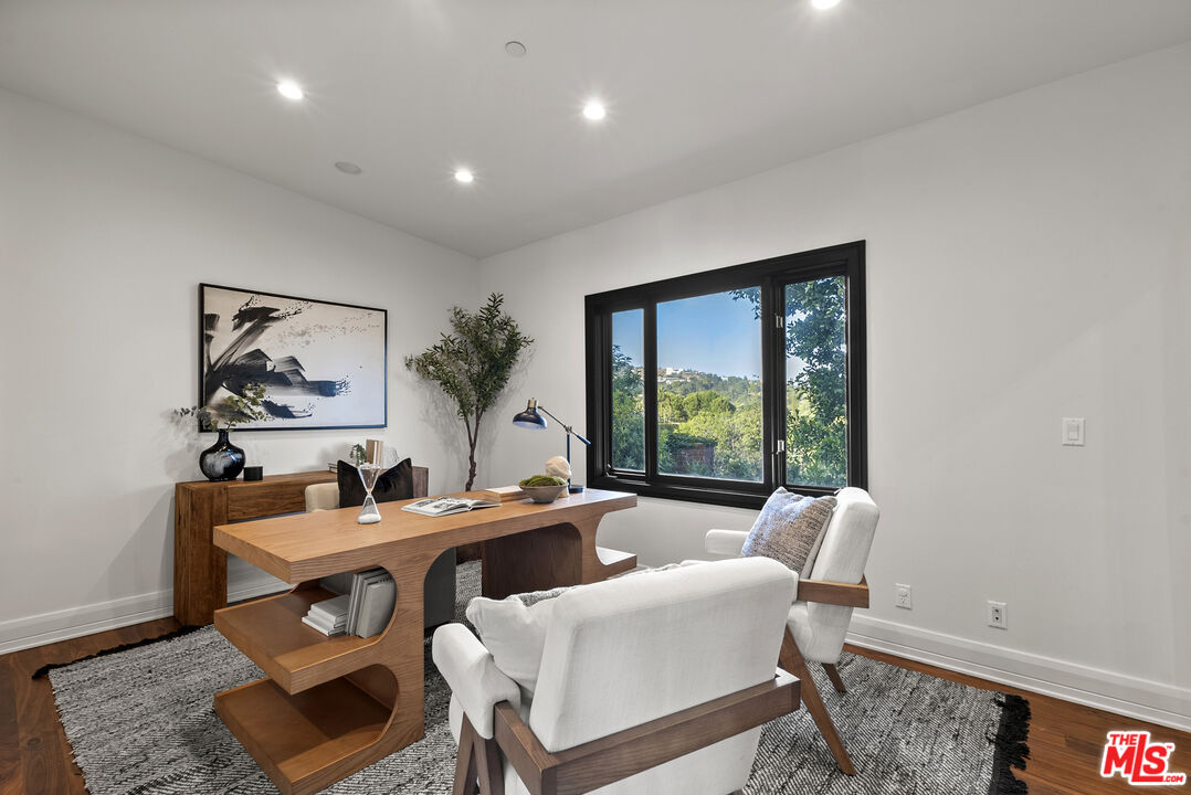 9330 Beverly Crest Dr, Beverly Hills