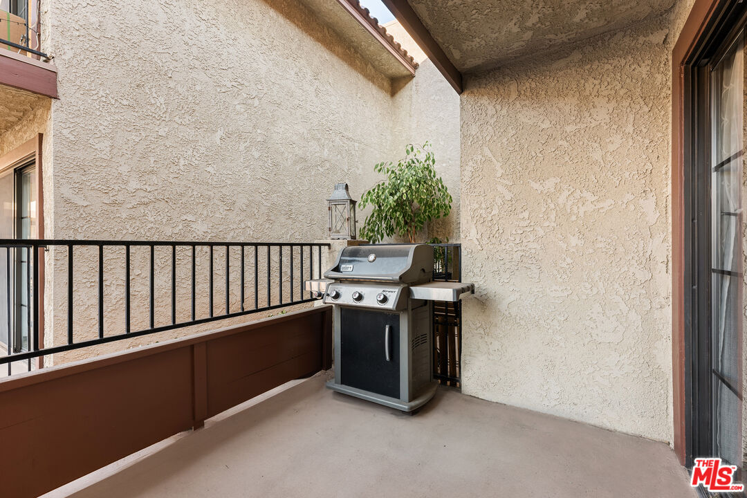 11127 La Maida St Unit: 3, North Hollywood