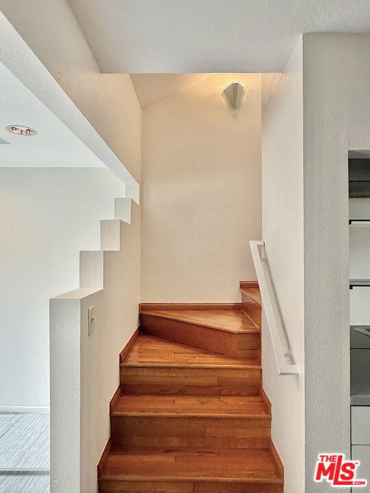 840 20th St Unit: 16