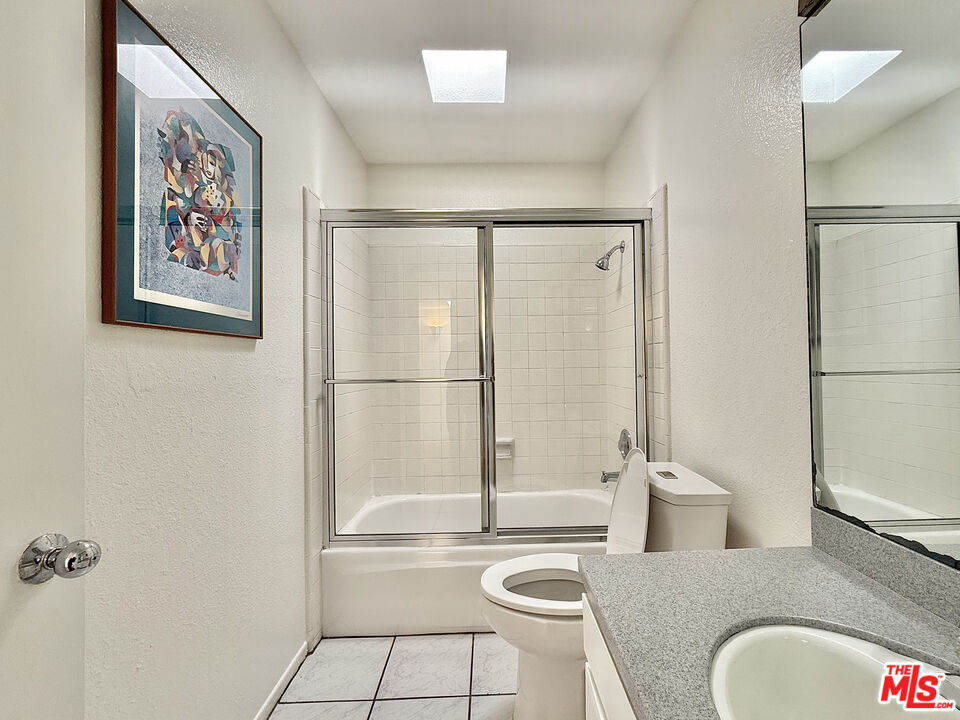 840 20th St Unit: 16