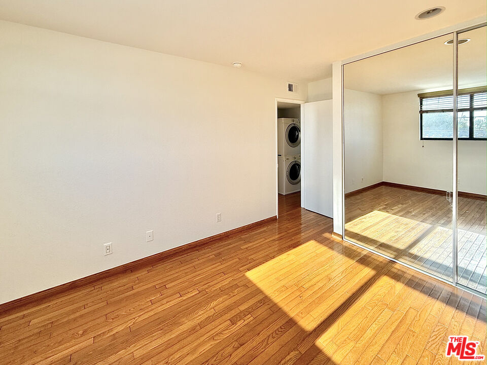 840 20th St Unit: 16