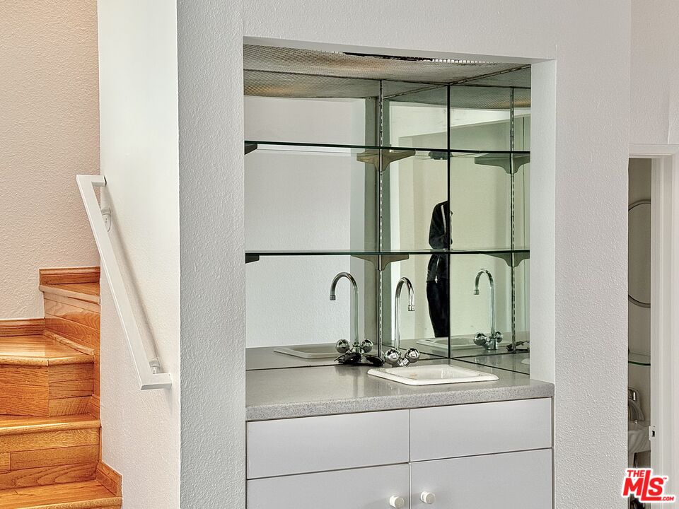 840 20th St Unit: 16