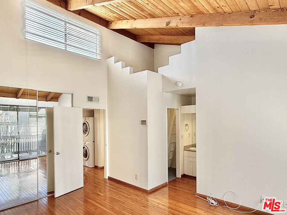 840 20th St Unit: 16