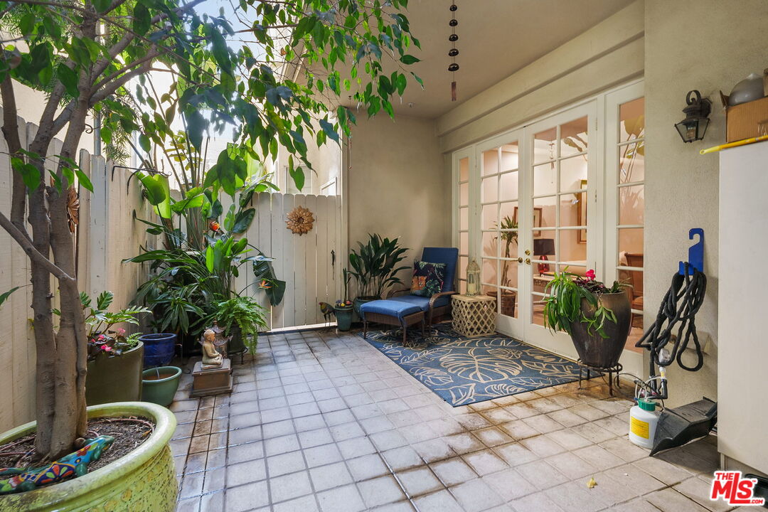 11680 Montana Ave Unit: 104, Brentwood