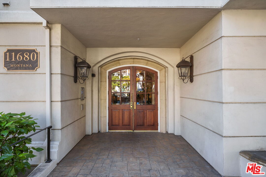 11680 Montana Ave Unit: 104, Brentwood