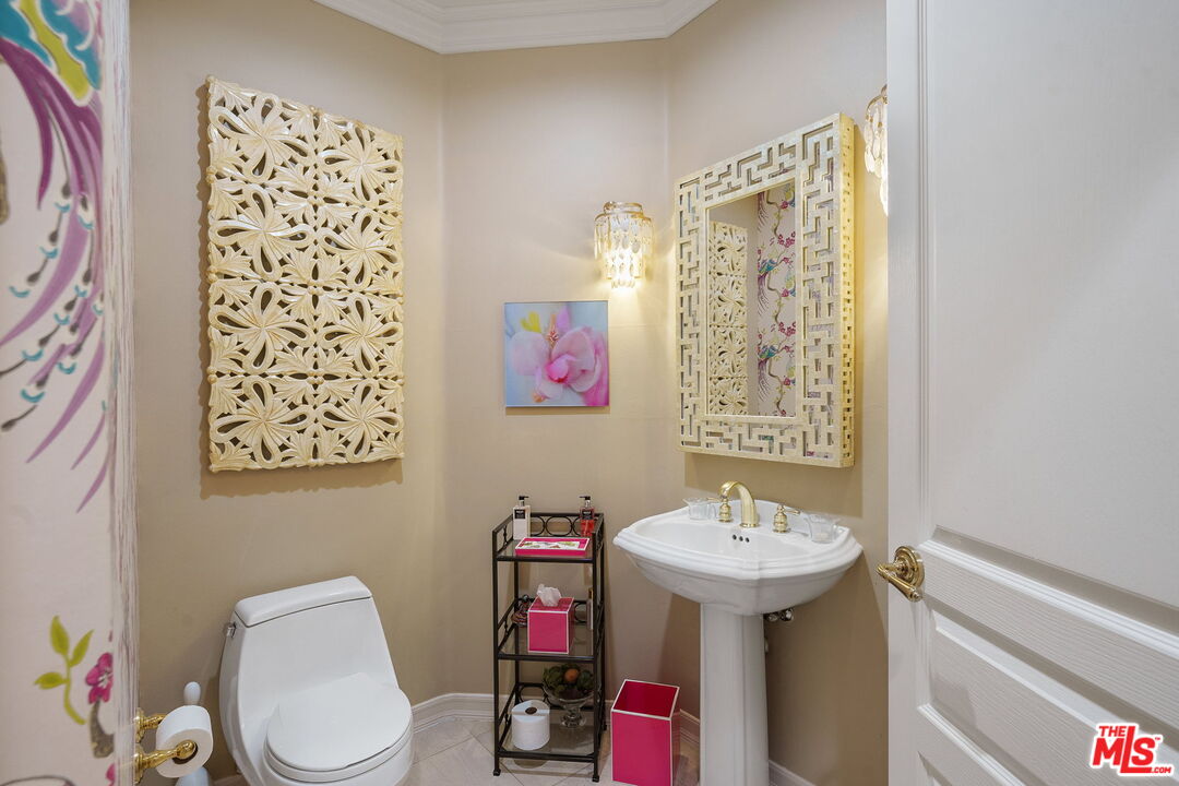 11680 Montana Ave Unit: 104, Brentwood