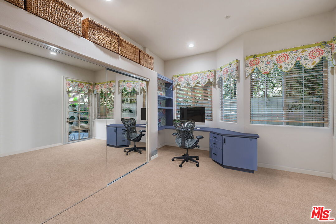 11680 Montana Ave Unit: 104, Brentwood