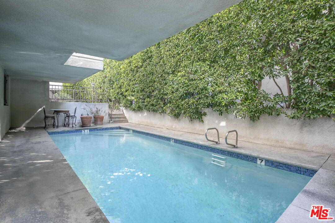 10640 Wilkins Ave Unit: 204, Westwood